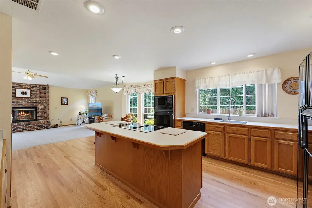 3308 17th Street Pl SE Puyallup WA 98374