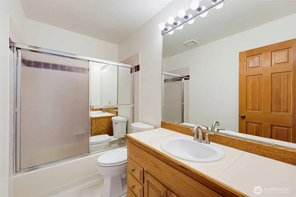 3308 17th Street Pl SE Puyallup WA 98374