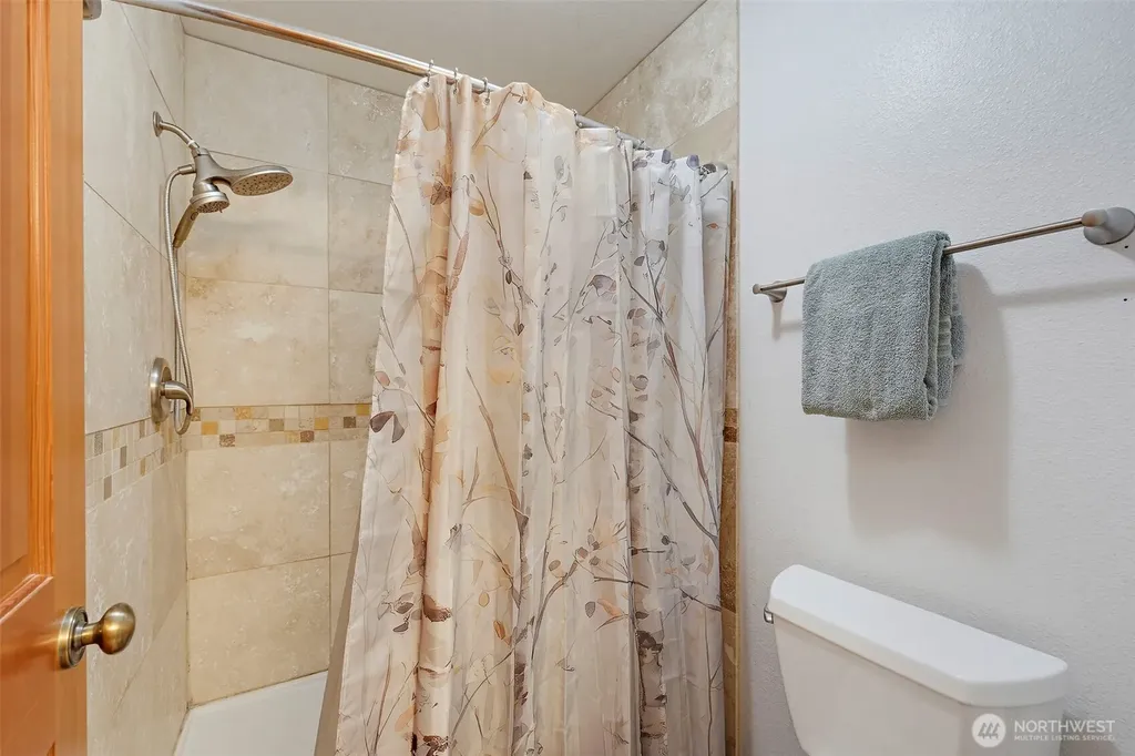 3308 17th Street Pl SE Puyallup WA 98374