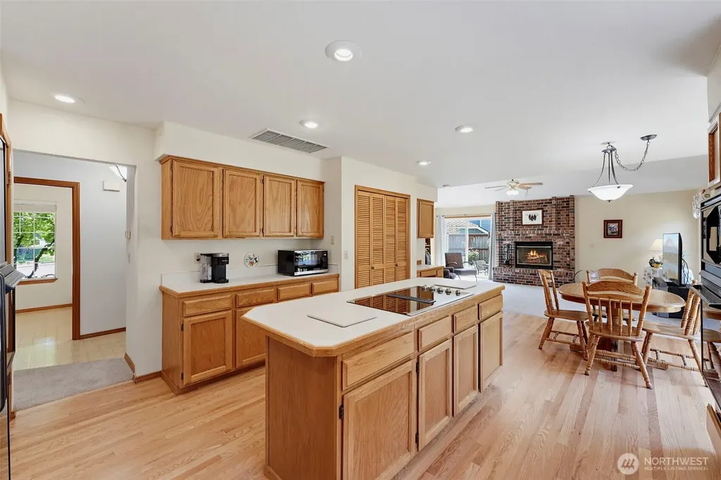 3308 17th Street Pl SE Puyallup WA 98374