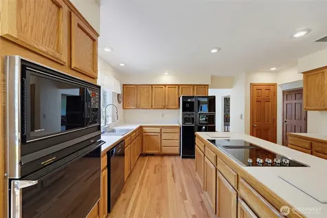 3308 17th Street Pl SE Puyallup WA 98374
