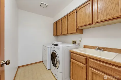 3308 17th Street Pl SE Puyallup WA 98374