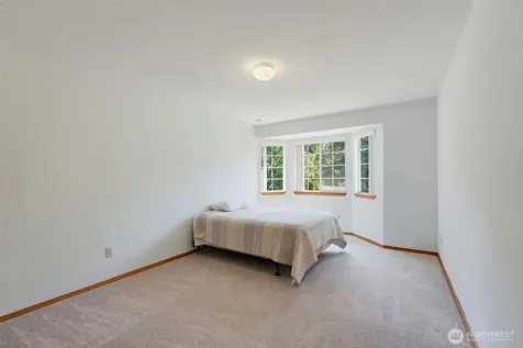 3308 17th Street Pl SE Puyallup WA 98374