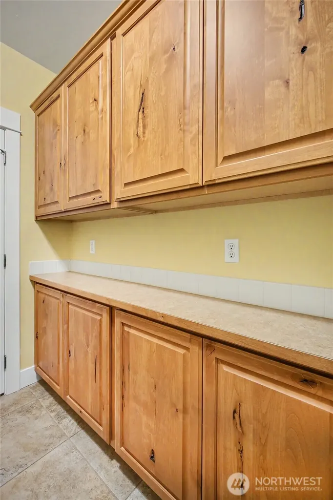 8239 Orcas Loop NE Olympia WA 98516