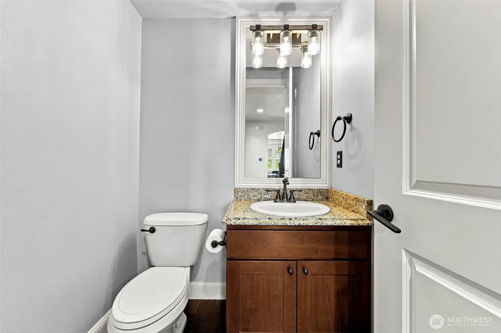 2211 Nevada Court Milton WA 98354