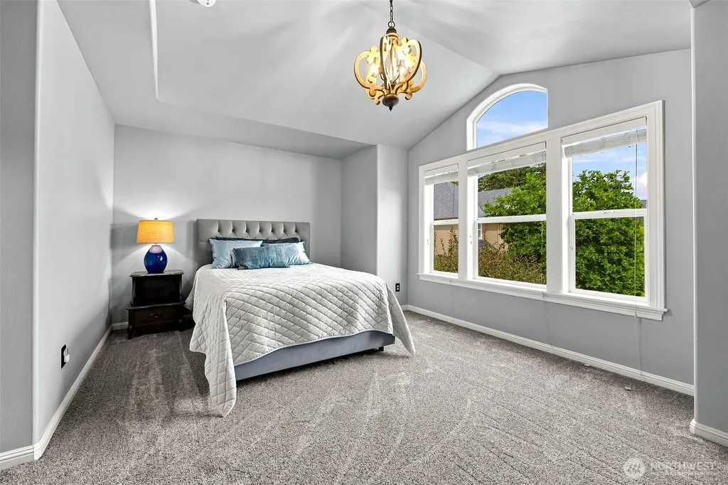 2211 Nevada Court Milton WA 98354