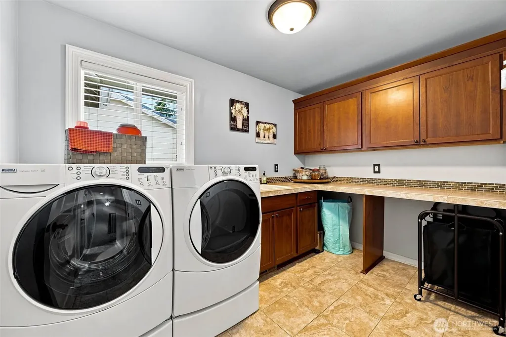 2211 Nevada Court Milton WA 98354