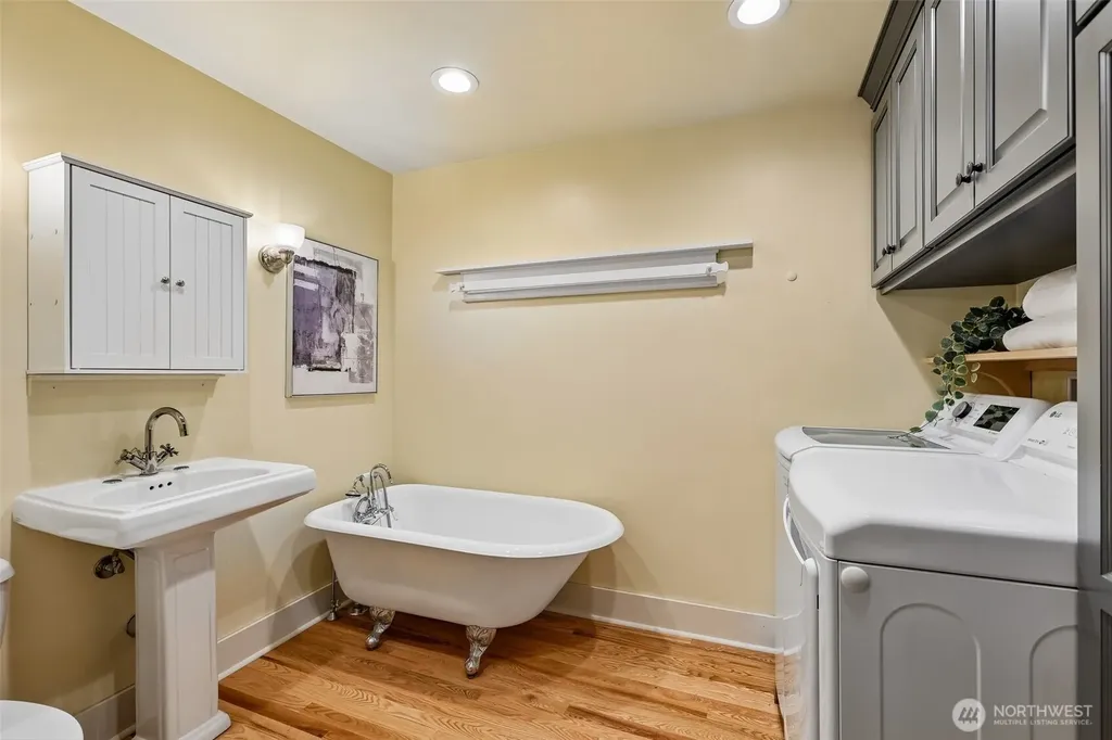 1620 N 183rd Street Shoreline WA 98133
