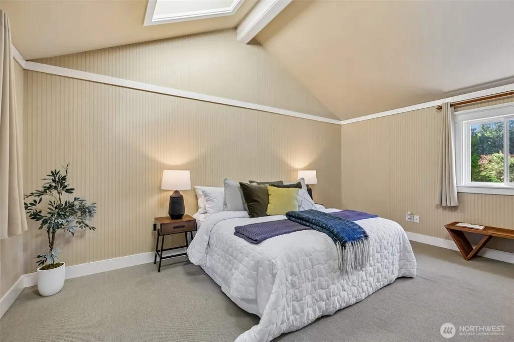 1620 N 183rd Street Shoreline WA 98133