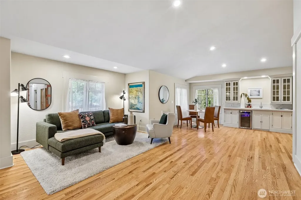1620 N 183rd Street Shoreline WA 98133