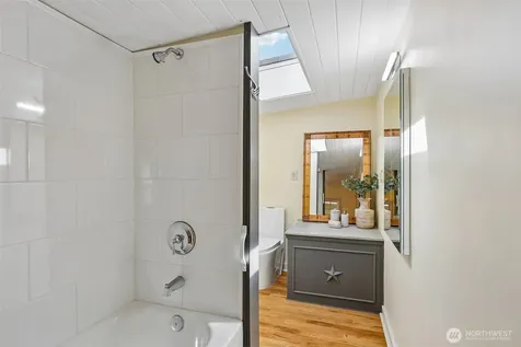 1620 N 183rd Street Shoreline WA 98133