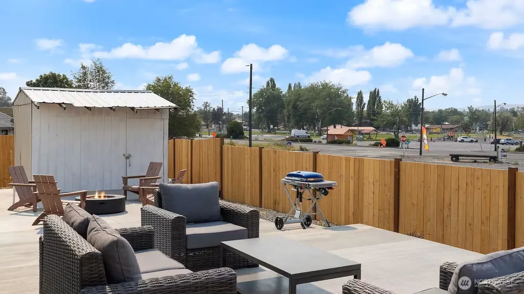 419 4th Avenue NE Soap Lake WA 98851