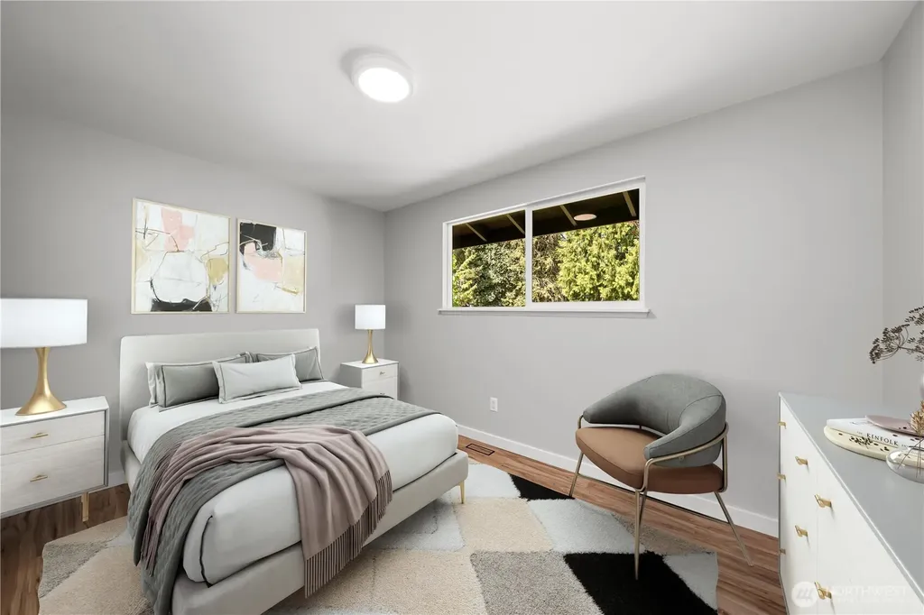 9437 NE 126th Place Kirkland WA 98034