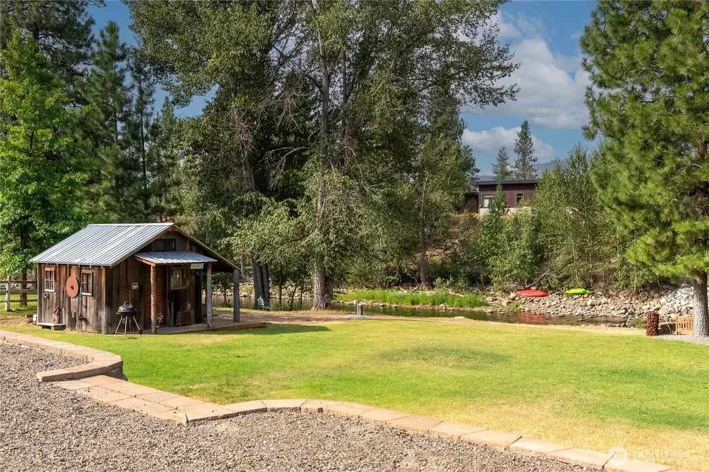 36 Maughans River Road Winthrop WA 98862