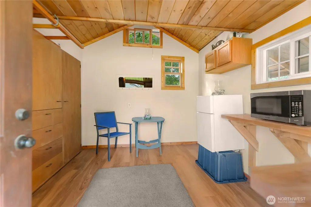 36 Maughans River Road Winthrop WA 98862
