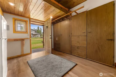 36 Maughans River Road Winthrop WA 98862