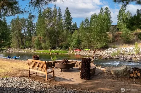 36 Maughans River Road Winthrop WA 98862