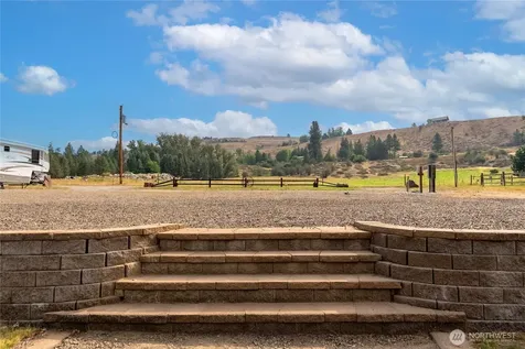 36 Maughans River Road Winthrop WA 98862