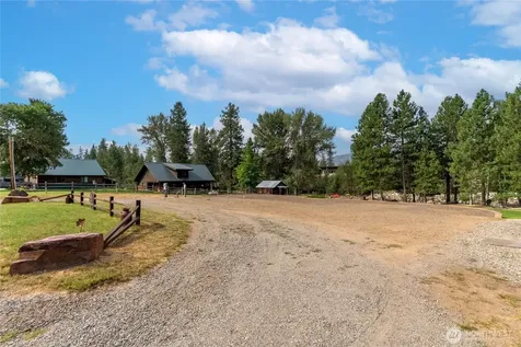 36 Maughans River Road Winthrop WA 98862