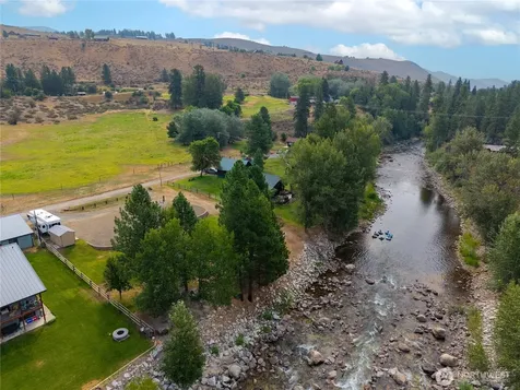 36 Maughans River Road Winthrop WA 98862