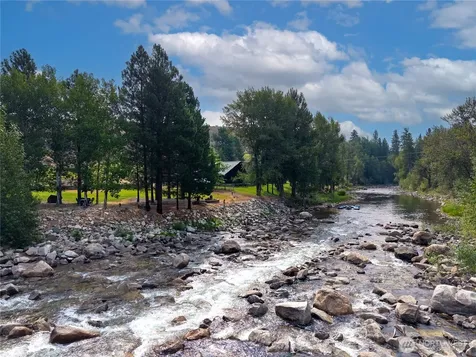 36 Maughans River Road Winthrop WA 98862