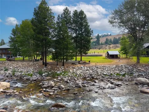36 Maughans River Road Winthrop WA 98862