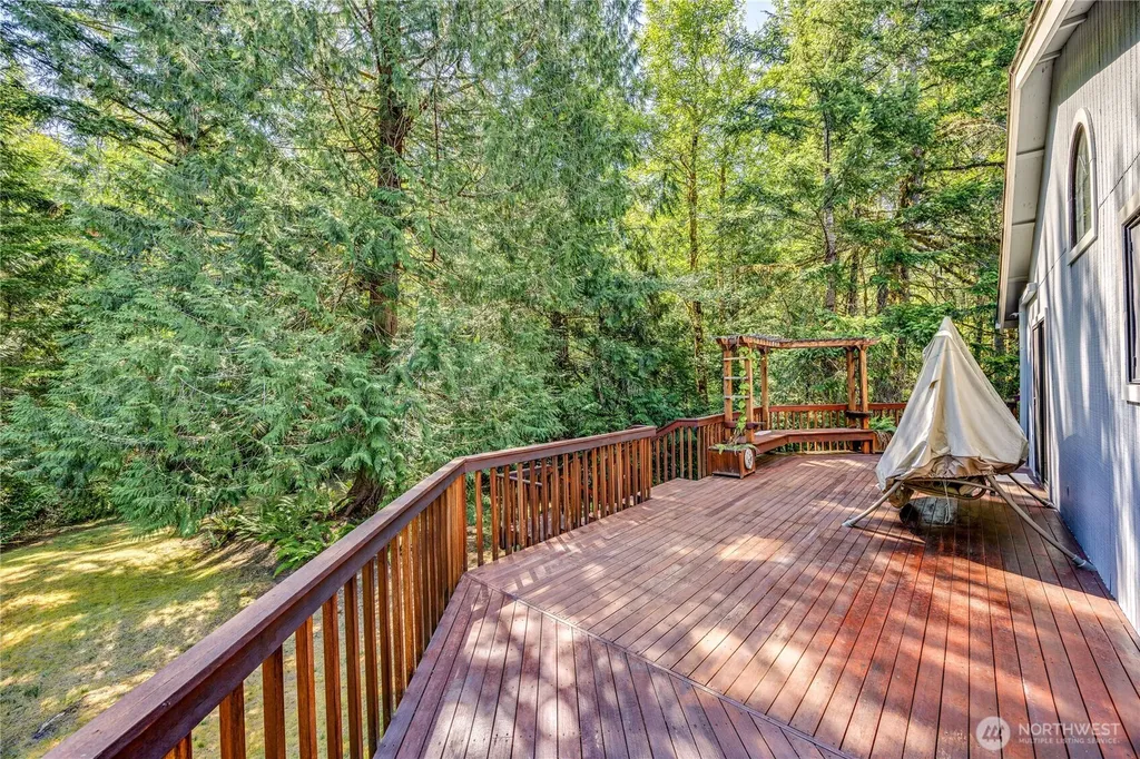 500 Mallard Lane NW Seabeck WA 98380