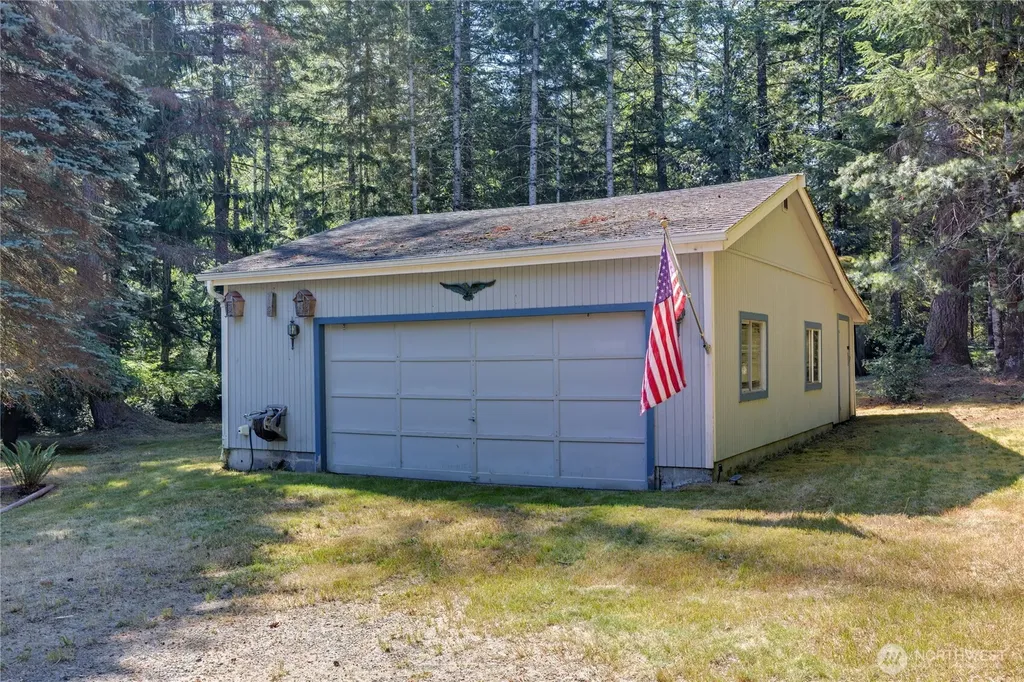 500 Mallard Lane NW Seabeck WA 98380
