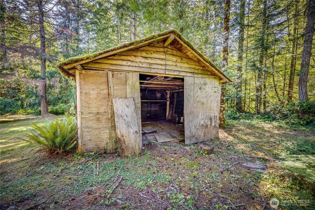 500 Mallard Lane NW Seabeck WA 98380