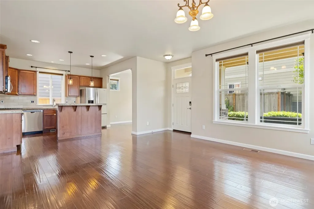 2317 43rd Avenue SE Puyallup WA 98374