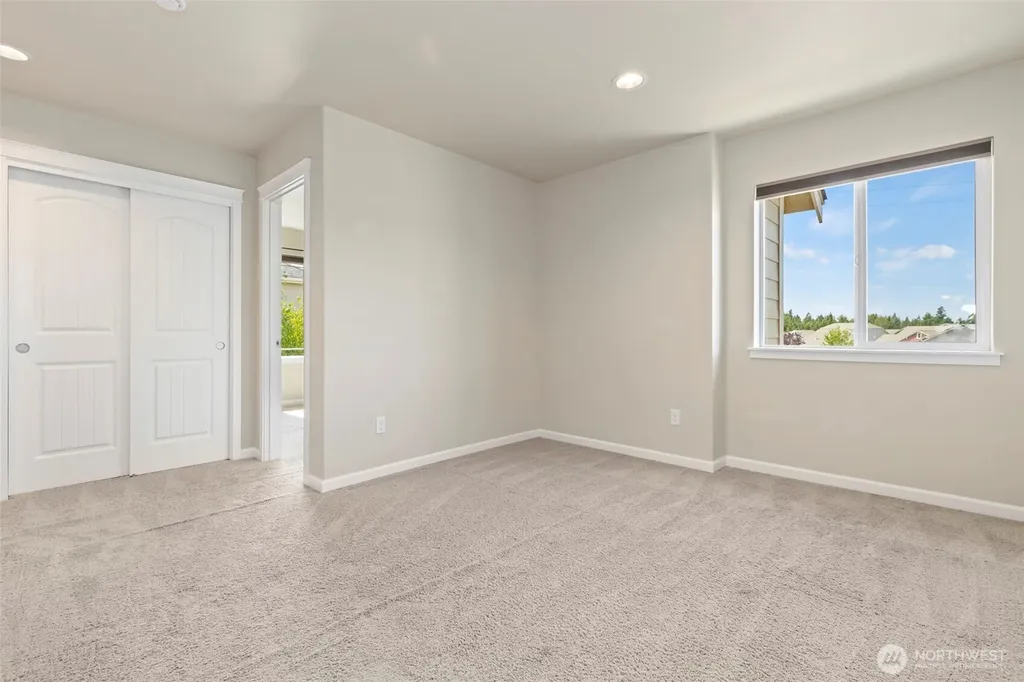 2317 43rd Avenue SE Puyallup WA 98374