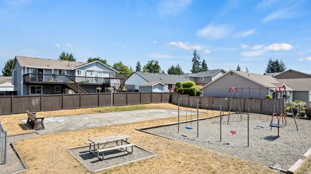 2317 43rd Avenue SE Puyallup WA 98374