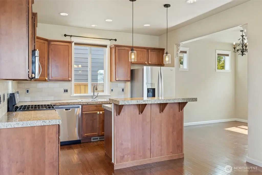 2317 43rd Avenue SE Puyallup WA 98374