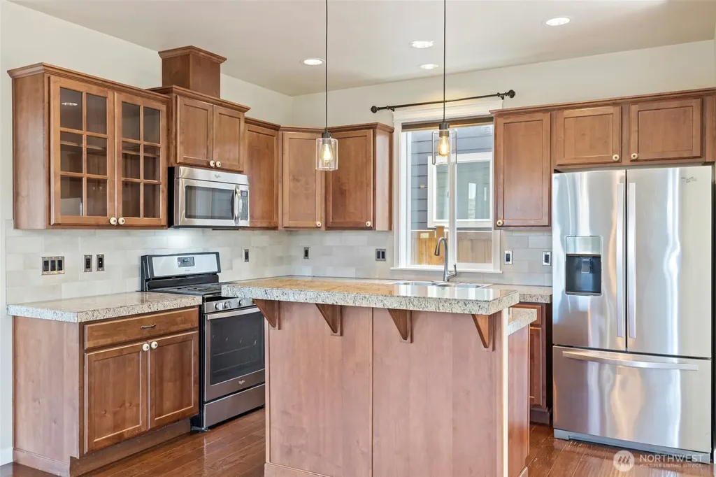 2317 43rd Avenue SE Puyallup WA 98374