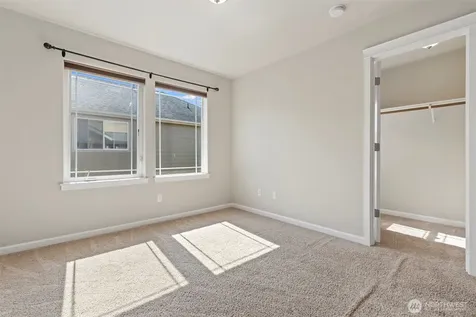 2317 43rd Avenue SE Puyallup WA 98374
