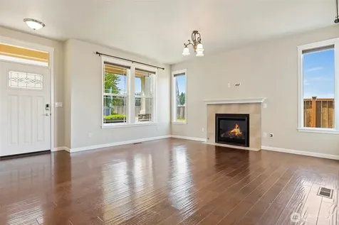 2317 43rd Avenue SE Puyallup WA 98374