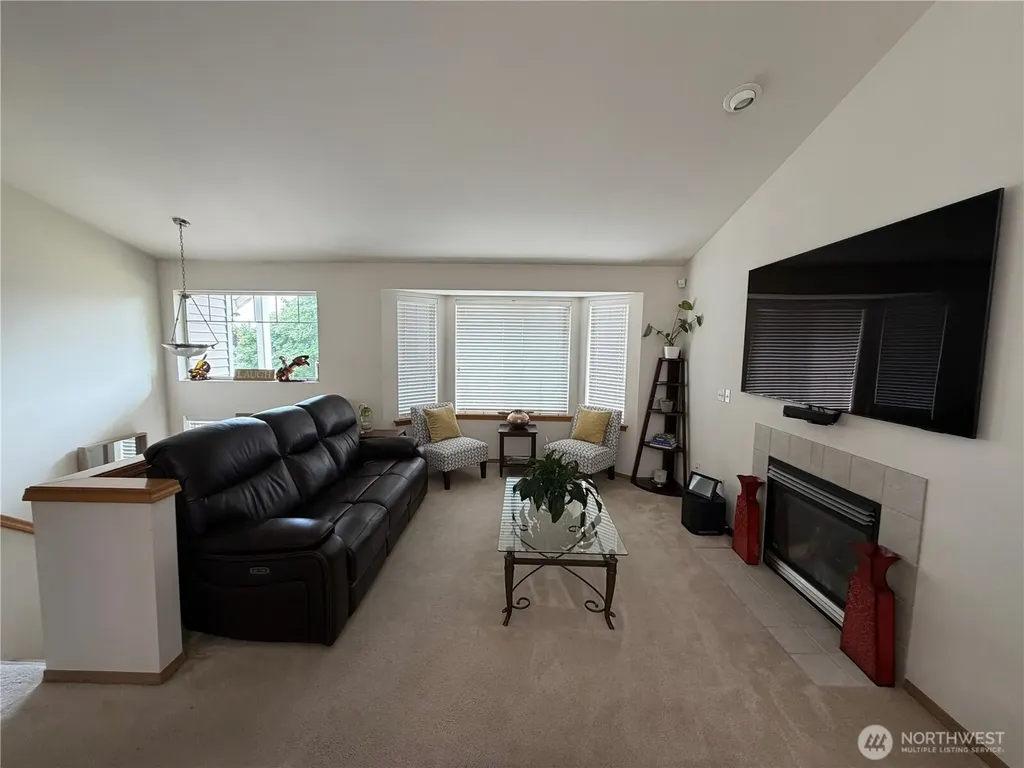 1709 Silver Lake Road Everett WA 98208