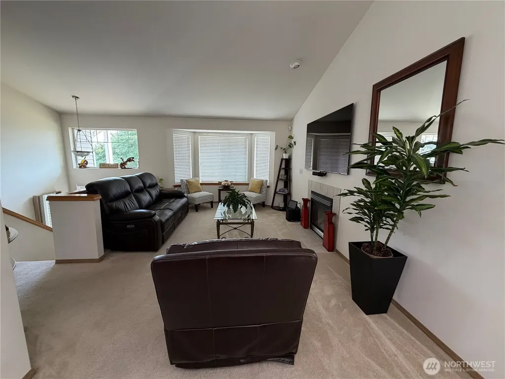 1709 Silver Lake Road Everett WA 98208