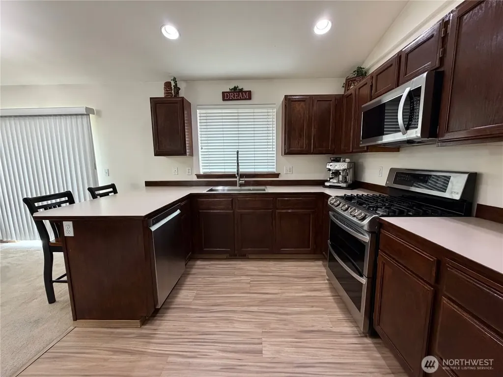 1709 Silver Lake Road Everett WA 98208