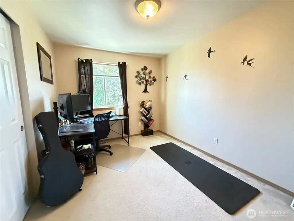 1709 Silver Lake Road Everett WA 98208