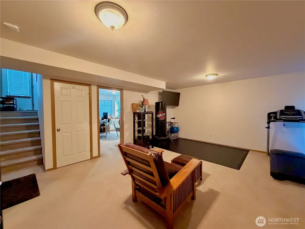 1709 Silver Lake Road Everett WA 98208