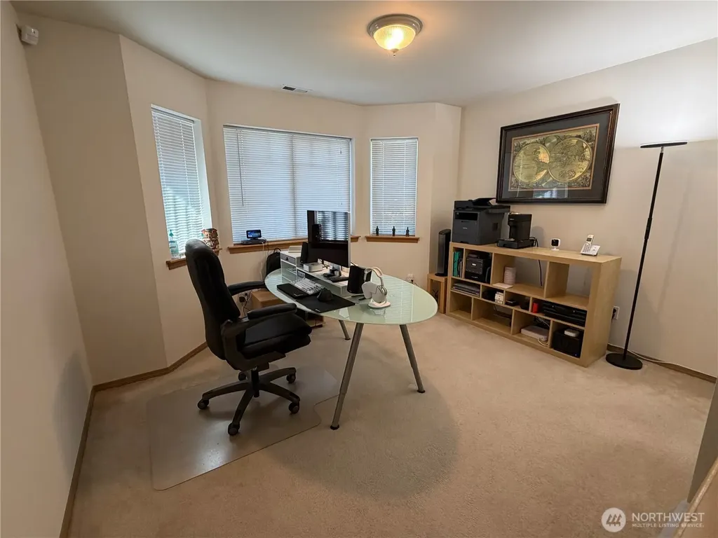 1709 Silver Lake Road Everett WA 98208