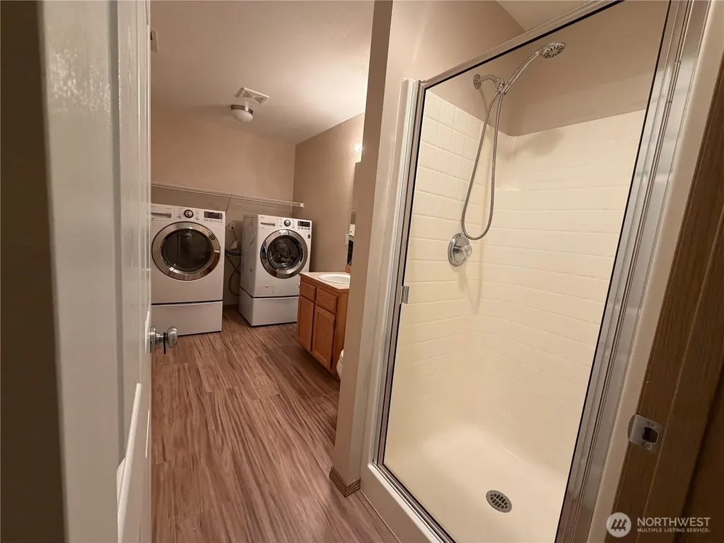 1709 Silver Lake Road Everett WA 98208