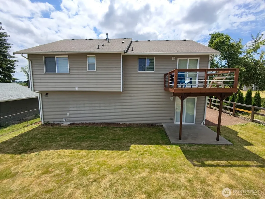 1709 Silver Lake Road Everett WA 98208