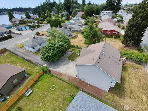1709 Silver Lake Road Everett WA 98208