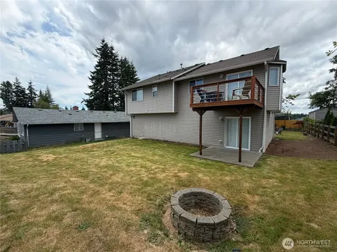 1709 Silver Lake Road Everett WA 98208