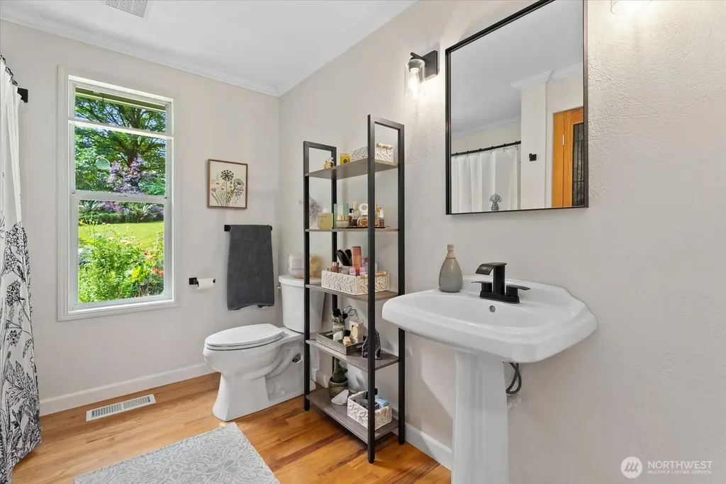 18237 SE 135th Street Renton WA 98059