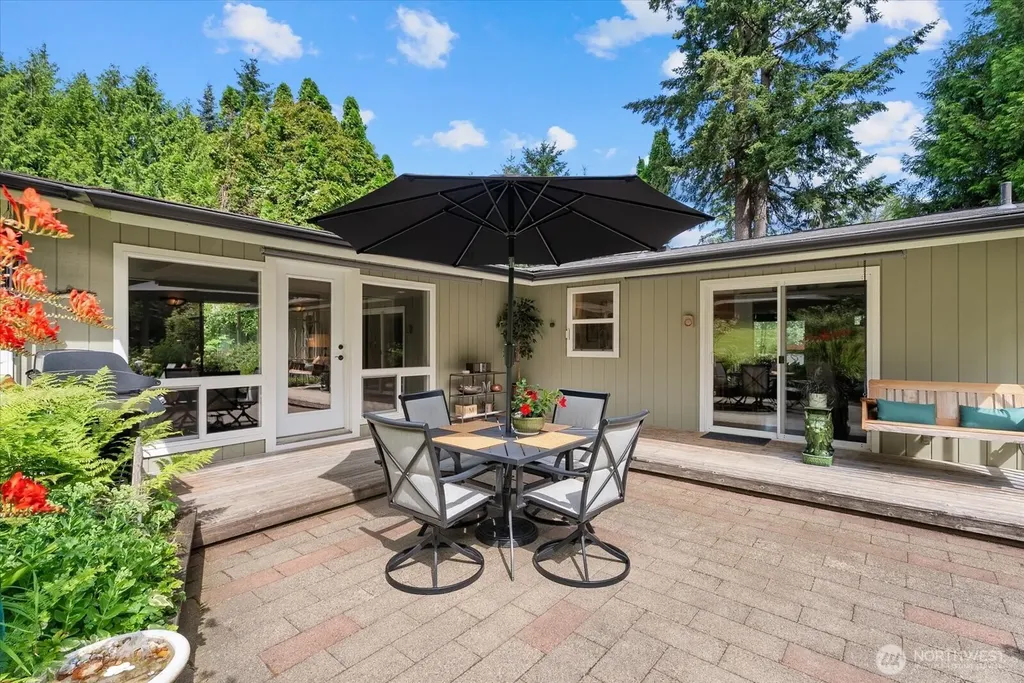 18237 SE 135th Street Renton WA 98059