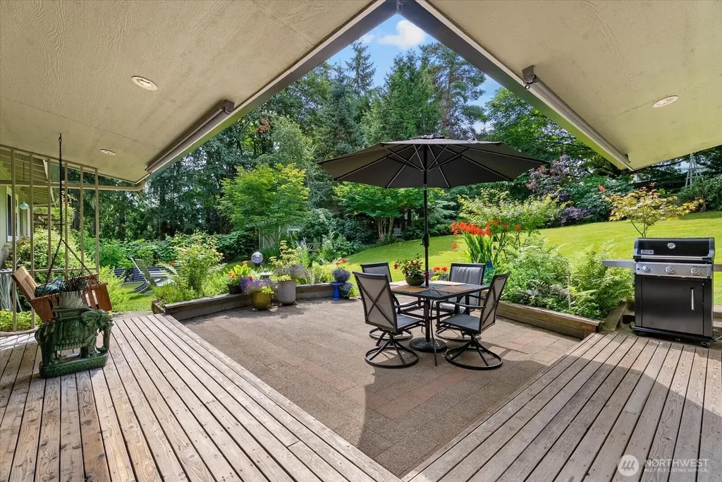 18237 SE 135th Street Renton WA 98059