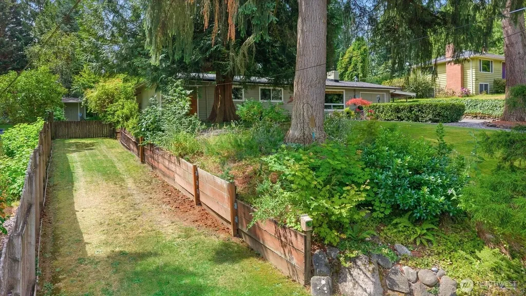 18237 SE 135th Street Renton WA 98059
